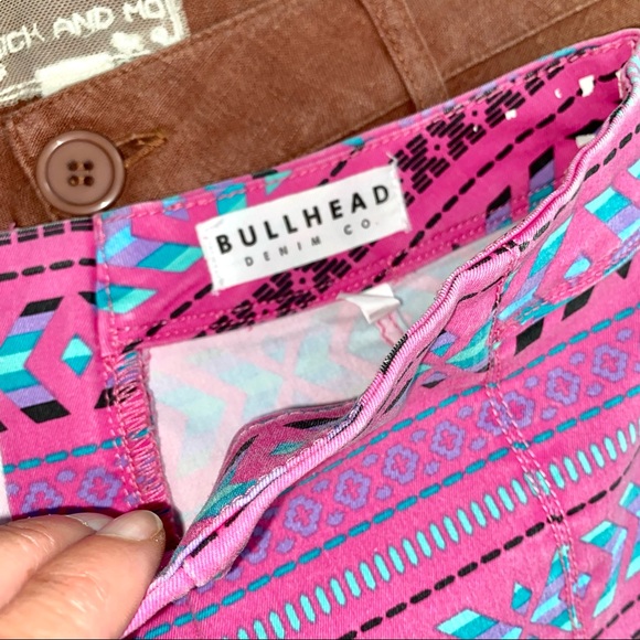 🔥SALE🔥SHORTS BUNDLE. S/XS ♥️FUN🏖 ( Stash this BARGAIN BUNDLE til SPRING ) ♥️ - Picture 2 of 16